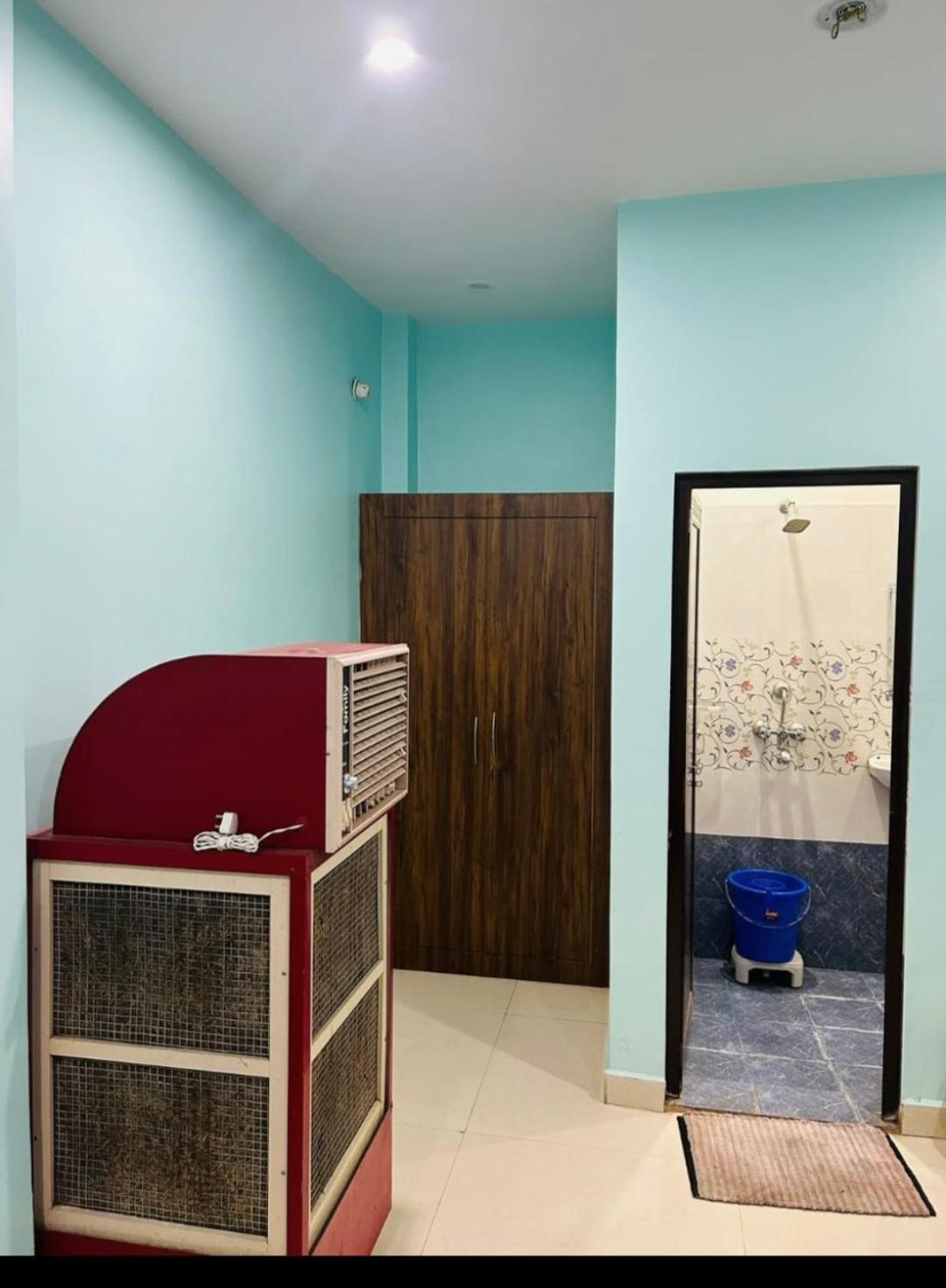 Lotus Paying Guest House Varanasi Exterior foto